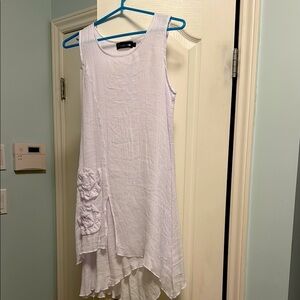 ❤️Gauze White Sleeveless Dress with Floral Detail ❤️
